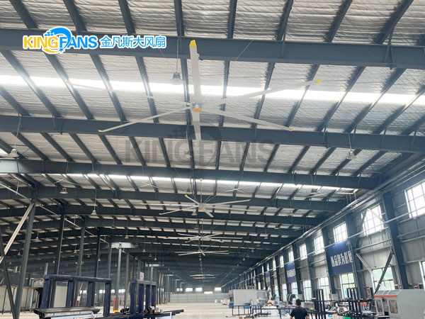 大型工業(yè)節(jié)能風(fēng)扇的清洗方式 大型工業(yè)節(jié)能風(fēng)扇的清洗方式